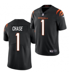 Youth Cincinnati Bengals 1 Ja 27Marr Chase Black Vapor Untouchable Limited Stitched Jersey Youth Cincinnati Bengals 1 Ja 27Marr Chase Black Vapor Untouchable Limited Stitched Jersey
