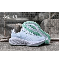 Asics Womens running shoes 050